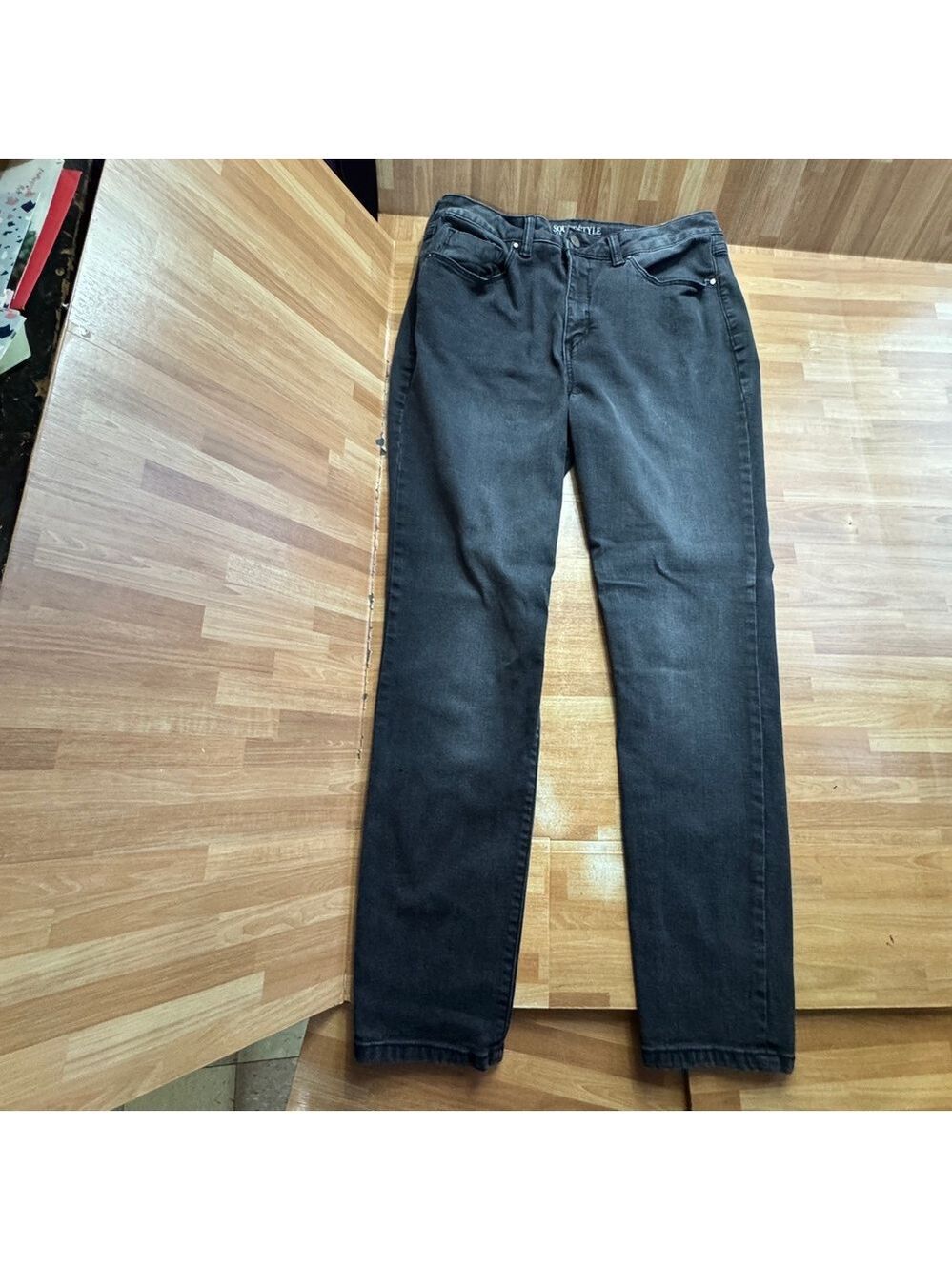 Sound/style Jamie ankle high-rise super slim and sleek black denim jean size 12